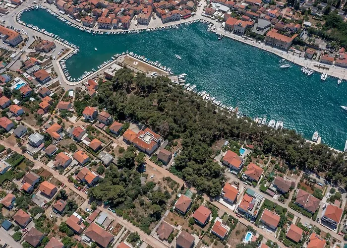 House Oliva With Private Pool And Large Garden