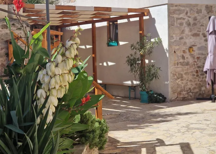 Holiday House With A Swimming Pool - Villa Melavita